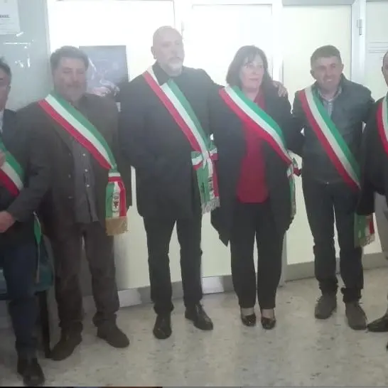 Laboratorio analisi, la battaglia dei sindaci: «Tutelare i cittadini» [FOTO]