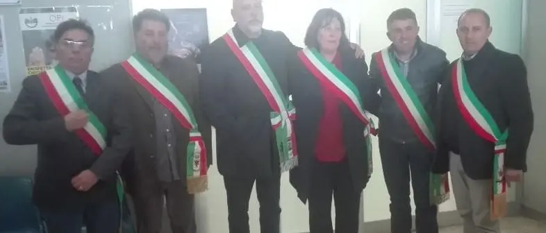 Laboratorio analisi, la battaglia dei sindaci: «Tutelare i cittadini» [FOTO]