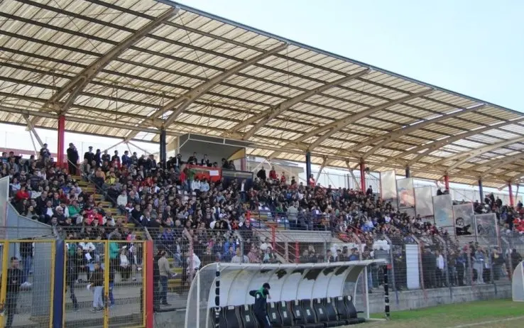 Corigliano: impossibile la D senza un campo. Nessuna risposta per il \"Rizzo\"