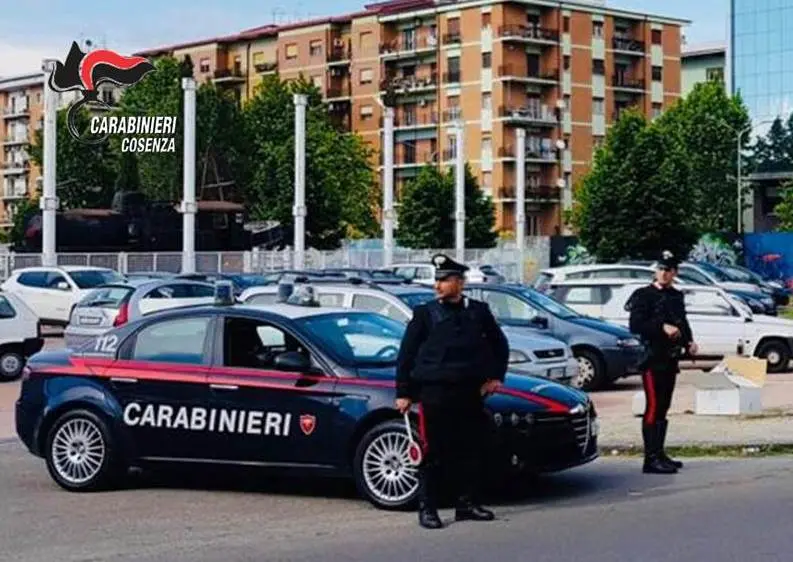 Spaccio di droga, due arresti a Cosenza: uno è incensurato