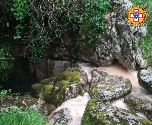 Cerchiara di Calabria, recuperati i 4 speleologi bloccati in una grotta