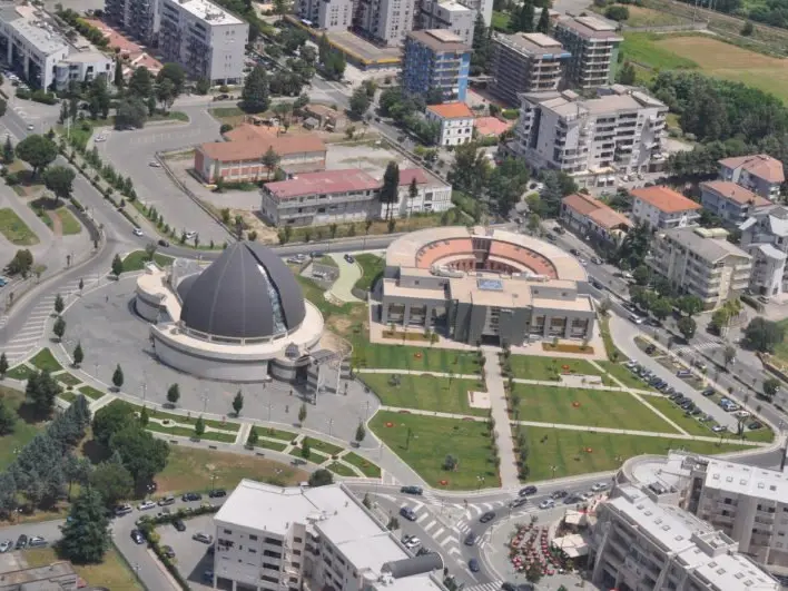 Mercato di Rende, i capigruppo di maggioranza replicano duramente a Ghionna