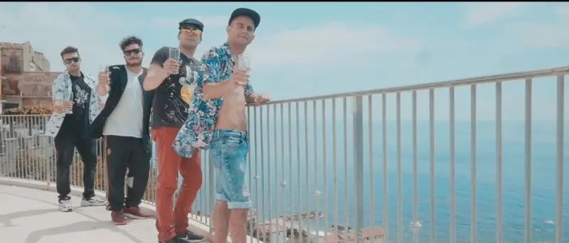 \"Vai che si balla\", il brano made in Calabria che spopola su YouTube