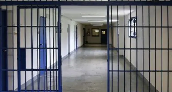 Carceri sovraffollate, un ex detenuto cosentino fa ricorso ma la Cassazione lo respinge\n