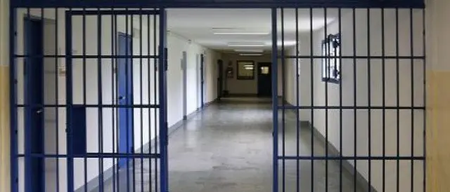 Carceri sovraffollate, un ex detenuto cosentino fa ricorso ma la Cassazione lo respinge\n