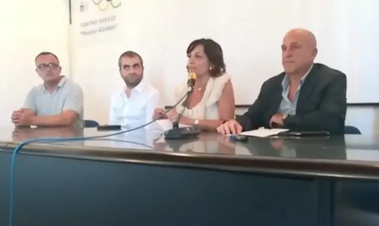 Cosenza a rischio dissesto finanziario, le associazioni: «E' nelle carte»