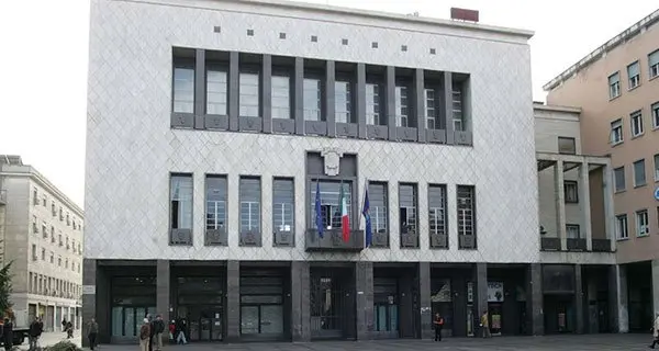 Pagamenti sanzioni in tilt, il Comune di Cosenza: «Nessuna responsabilità dell’Ente»\n