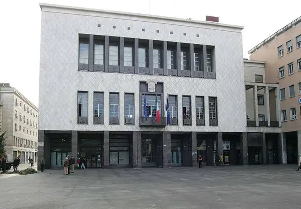 Cosenza proroga i termosifoni negli edifici pubblici fino al 15 aprile\n