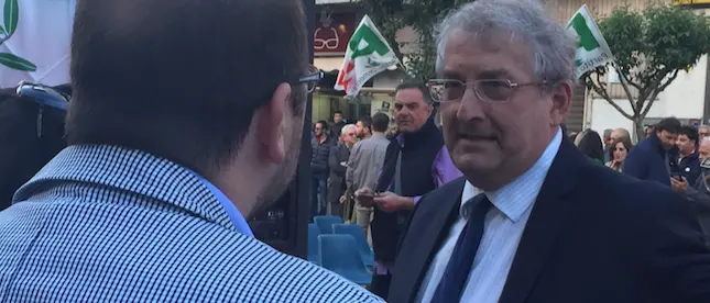 Magorno, attacco frontale a Boccia: «E' il capo della \"banda dei falsari\"»