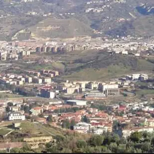 Castrolibero, opposizione all'attacco: «Greco brancola nel buio»