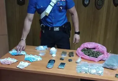 Spaccio di droga a San Giovanni in Fiore, i carabinieri arrestano tre persone