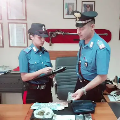 Scoperto \"market della droga\" a Schiavonea. Blitz dei carabinieri