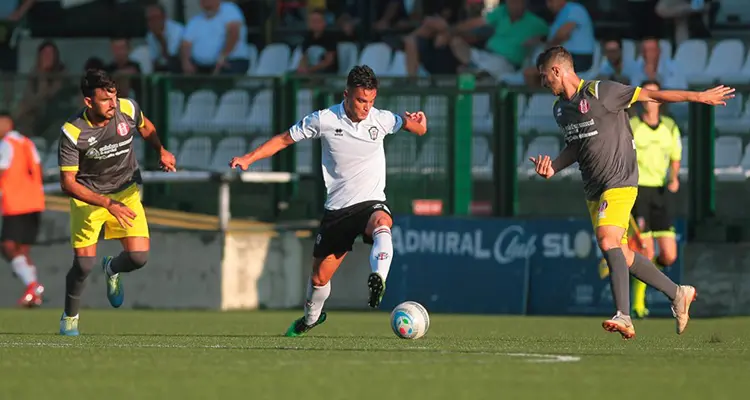 Rende, Coppa Italia addio. La Pro Vercelli si impone ai supplementari (2-0)