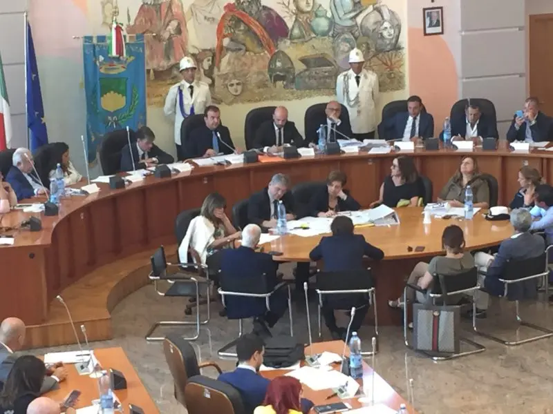 Cosenza, è arrivata la delibera delle sezioni unite sul dissesto finanziario