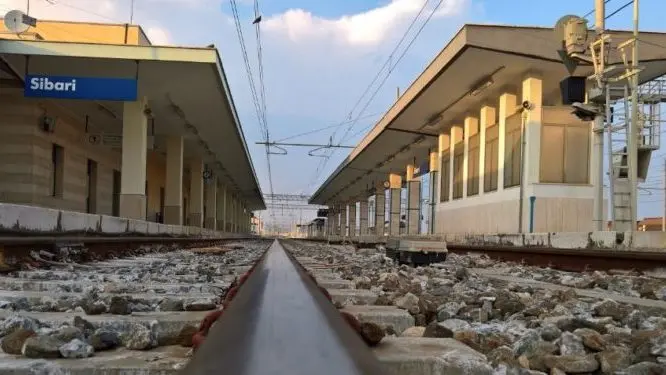Sibari-Catanzaro Lido, avanza il potenziamento della linea ferroviaria Jonica