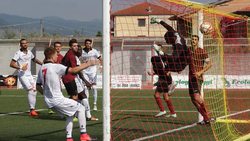 Morrone, è il piglio giusto. A Sambiase gioca bene e sfiora il blitz (1-1)