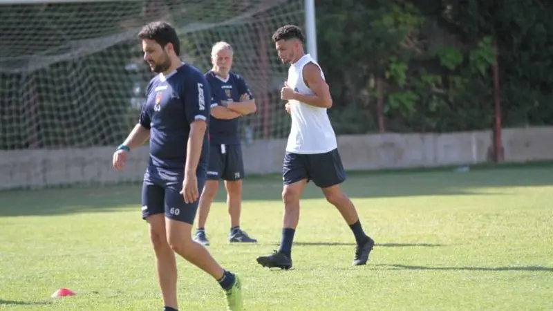 Cosenza, le foto del primo allenamento di Emmanuel Rivière