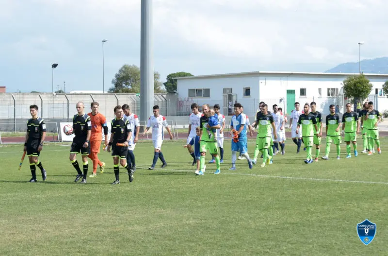 Corigliano: arbitro così non va! Rescissi i contratti di alcuni over |VIDEO|