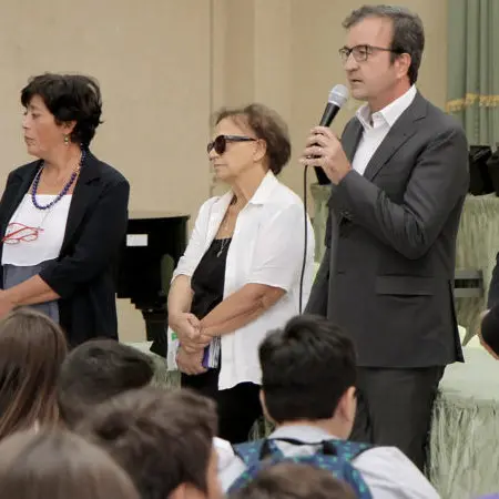 Primo giorno di scuola a Cosenza: la visita dell'amministrazione comunale