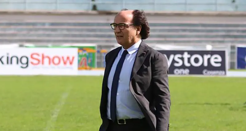 <p>Cessione Cosenza Calcio, cresce la pressione su Guarascio: nuova cordata, ecco i NOMI</p>