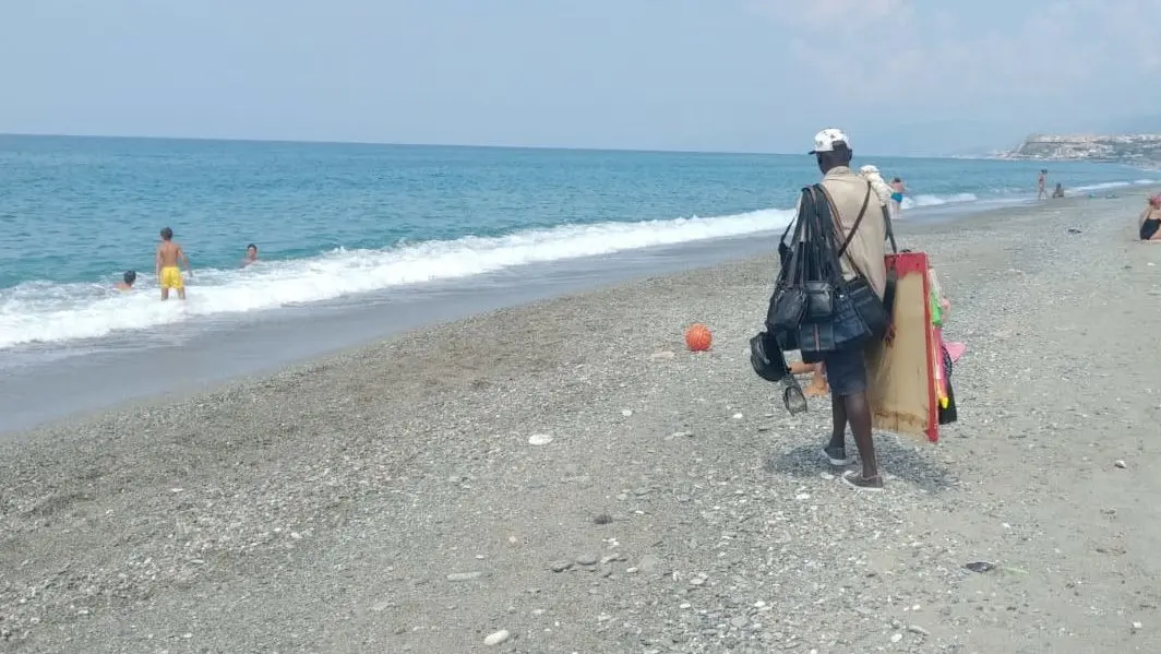 A 15 anni sa cos’è l’autonomia economica (e pure affettiva). Storia di Samir, dalla Tunisia a Tropea, in Calabria