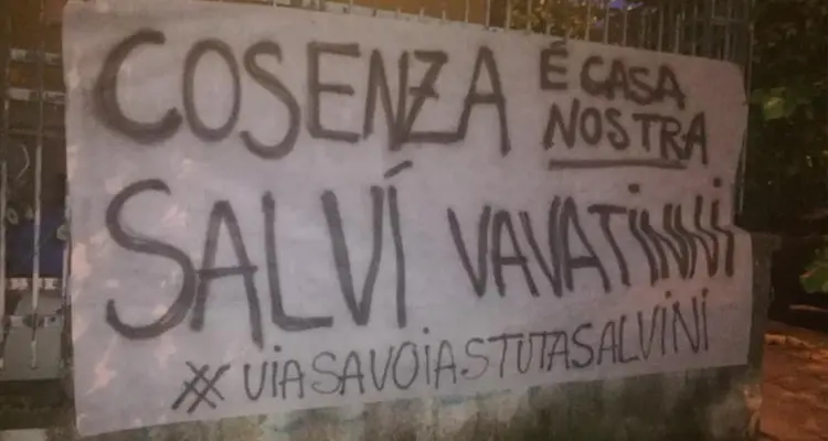 Salvini a Cosenza: la Questura vieta le piazze ai manifestanti