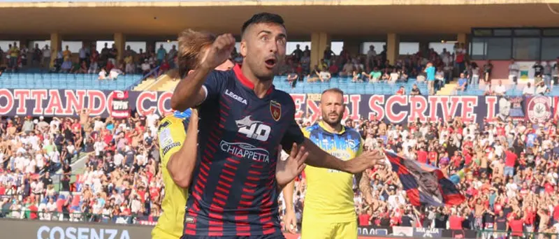 Cosenza, sprint per Baez: il giocatore apre al ritorno in rossoblù