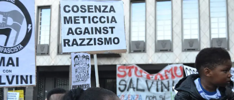 Corte pacifico anti-Salvini, Cosenza città solidale e matura