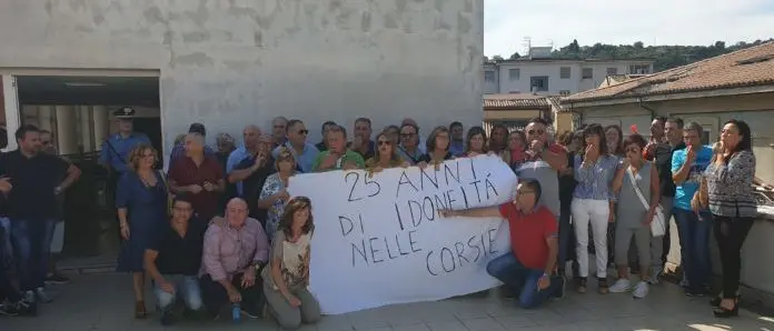 Parlano i precari: «Noi Oss declassati ad inservienti per evitare il licenziamento»