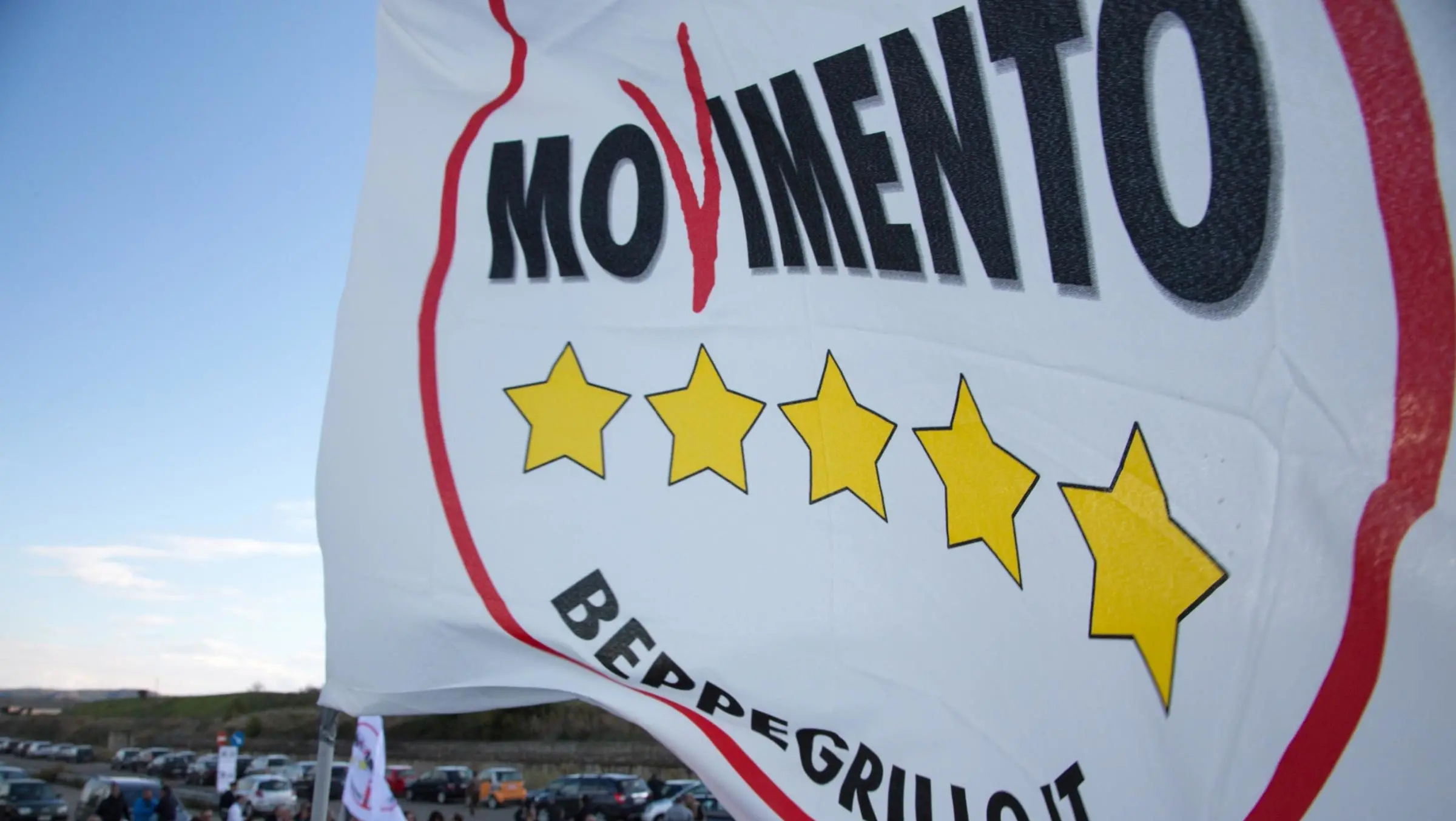 Regionali, attivisti M5S dicono no all'alleanza col Pd: ecco i firmatari