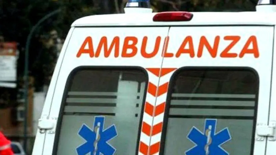 Incidente stradale sulla Statale 106 a Crosia: due feriti