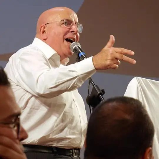 Due liste per Oliverio. Correrà da solo o alleato con De Magistris?