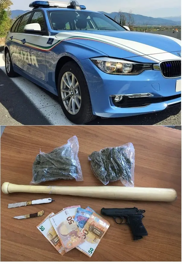 Due ragazzi cosentini arrestati dai poliziotti di Crotone: trovati droga e armi