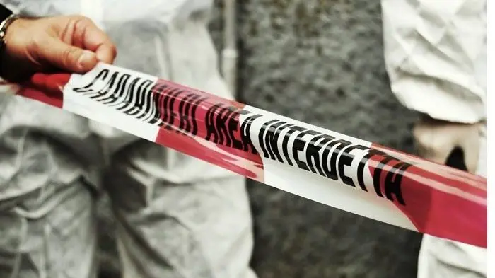 Donna di Roggiano Gravina trovata morta in casa: disposta l'autopsia