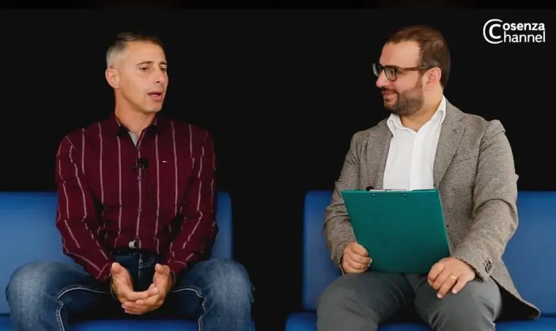 Dalla strada ai social, come cambia il calcio. Nello Parisi a Cosenza Channel Interview
