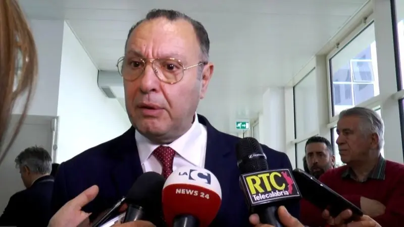«Revocare la convenzione sottoscritta tra Cotticelli e Invitalia»