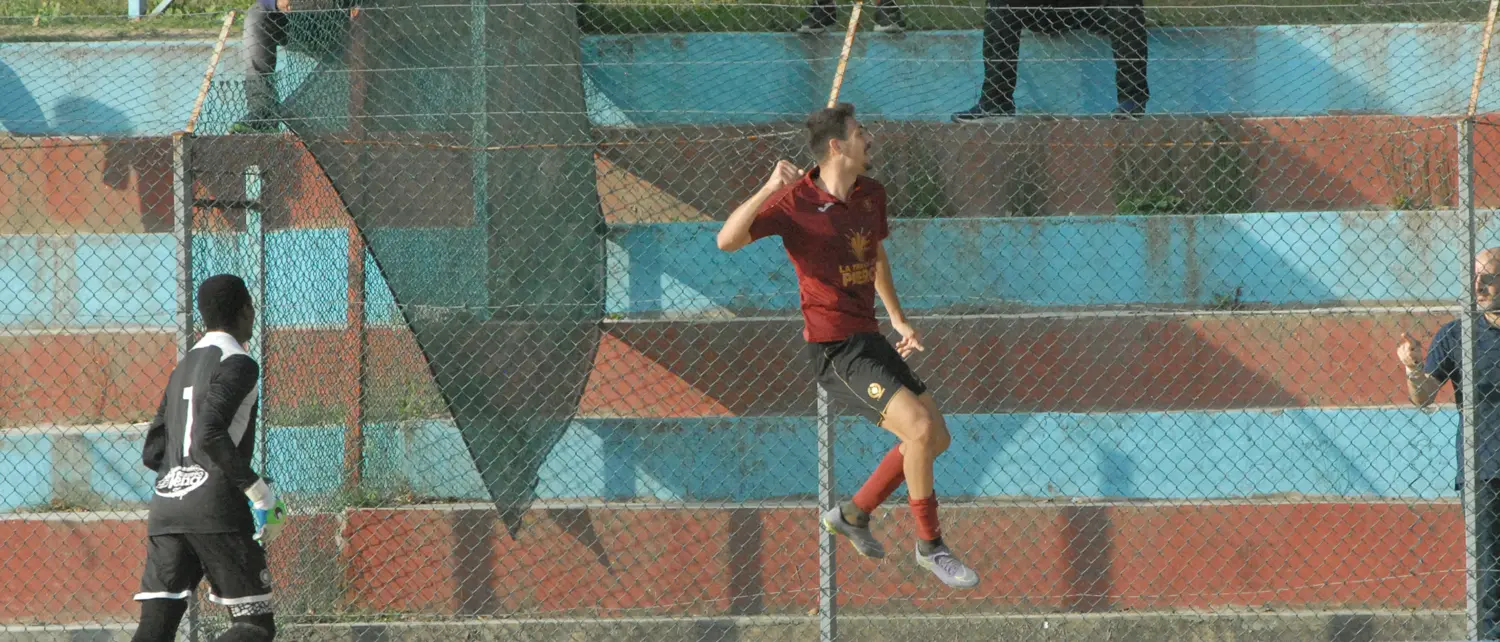 La Morrone vince ancora. Soriano al tappeto (1-2): Ferraro gol da cineteca