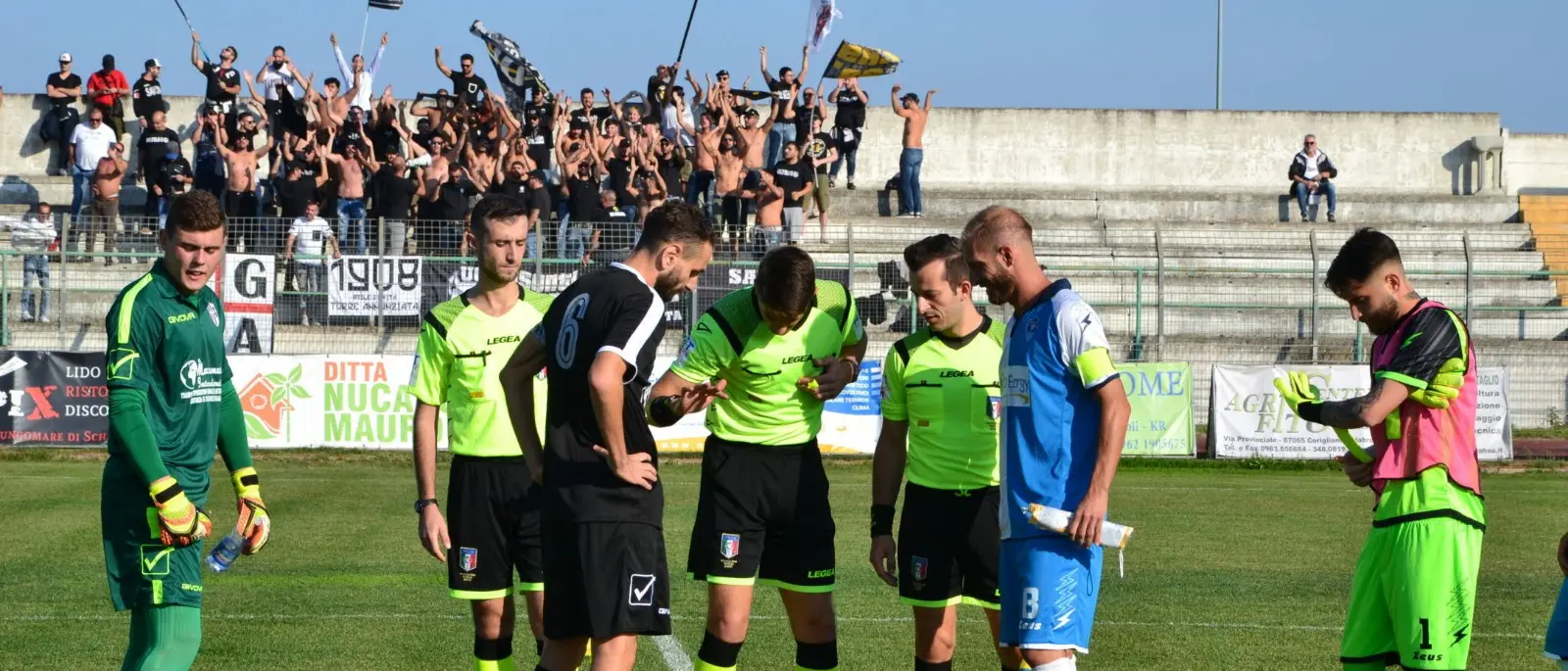 Corigliano, un punto che fa morale. Col Savoia finisce 0-0