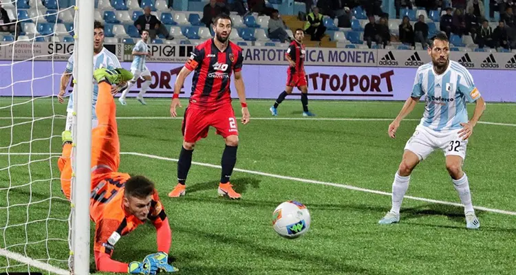 Cosenza, il lockdown è finito? Calciatori, medico, ds e tecnici aspettano Guarascio