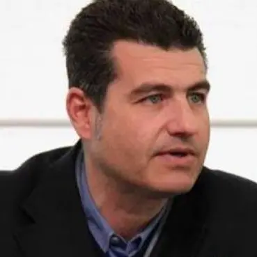 «Il Pd di Cosenza non esiste, Guglielmelli dimettiti»