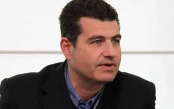 «Il Pd di Cosenza non esiste, Guglielmelli dimettiti»