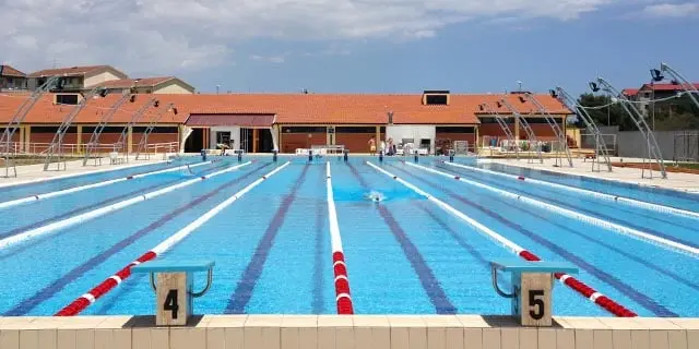 Piscina comunale di Crotone, indagato il sindaco Pugliese e l'assessore Frisenda