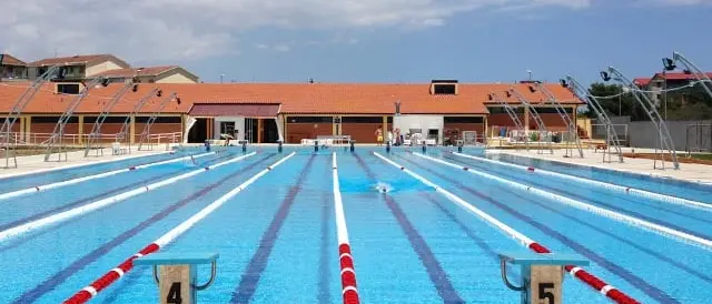 Piscina comunale di Crotone, indagato il sindaco Pugliese e l'assessore Frisenda