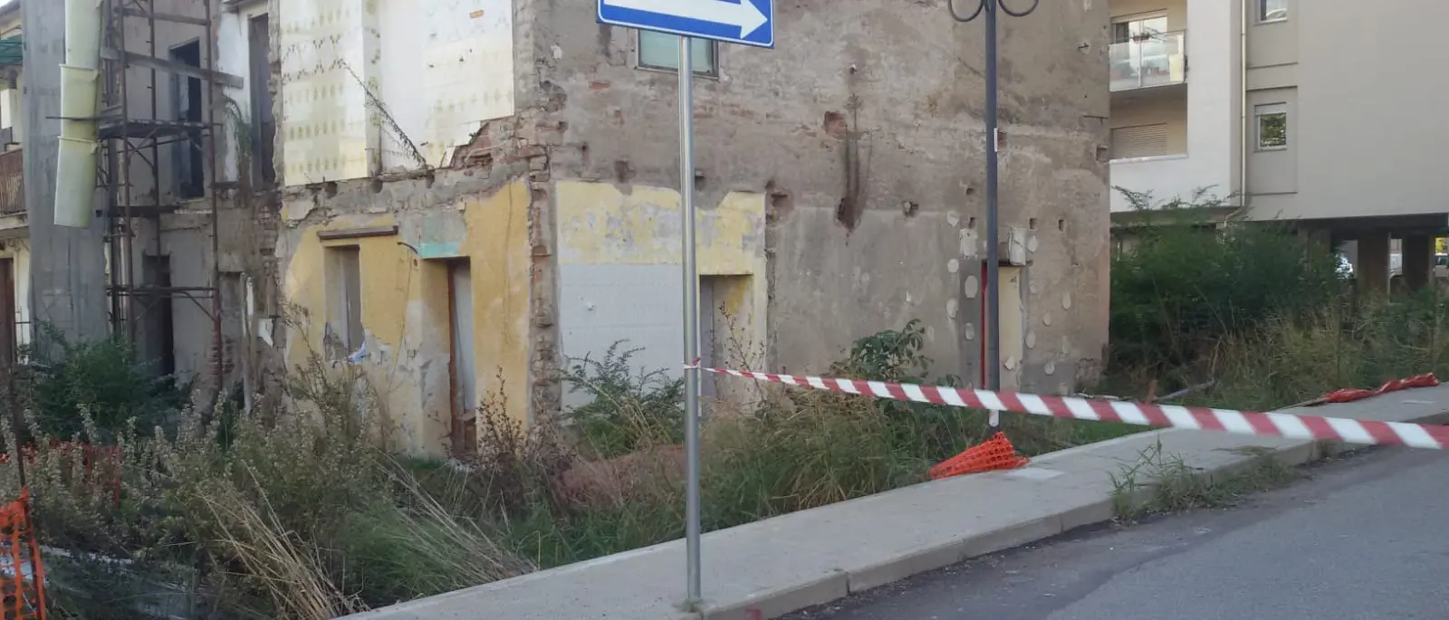 Cadavere a Rende all'interno di un'abitazione: si tratta di un 40enne