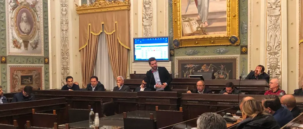 Sanità al collasso, i sindaci: «Ospedali allo stremo, servono assunzioni»