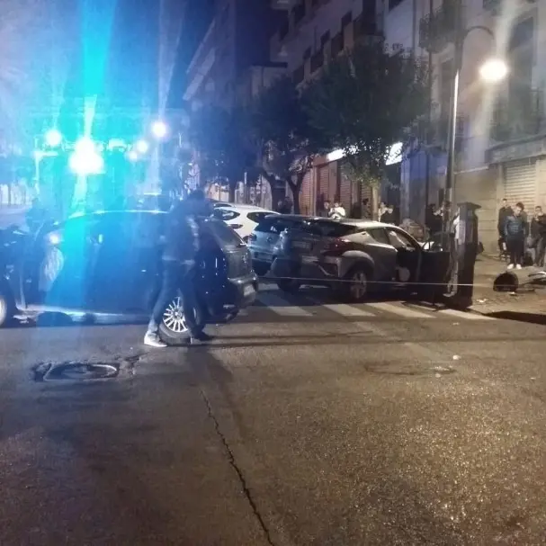 Cosenza, incidente in viale Trieste intorno a mezzanotte: ci sono feriti
