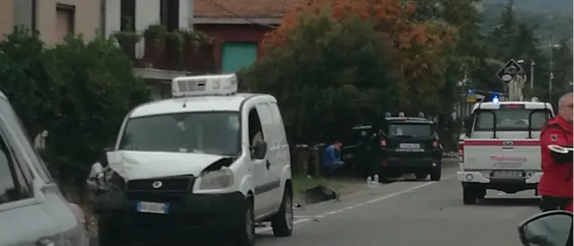 Incidente a Settimo di Montalto Uffugo, investito un uomo: è in ospedale