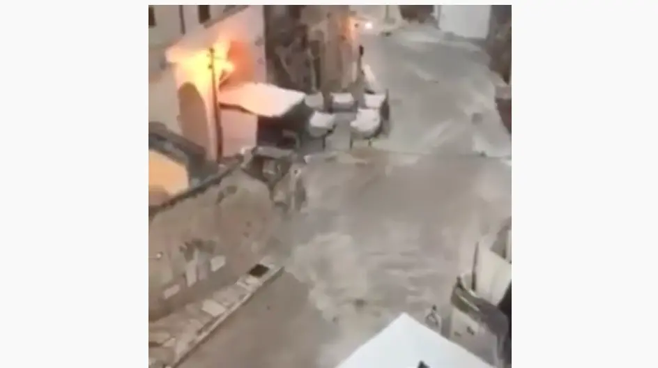 Maltempo, a Matera le strade diventano fiumi (VIDEO)