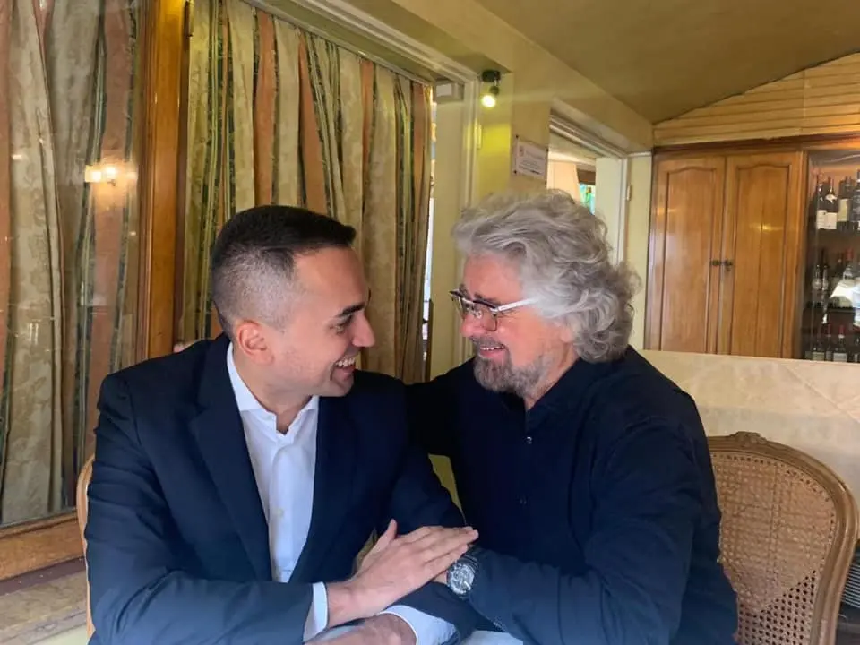 Grillo \"vota\" Conte. Pd verso Draghi. Incertezza nel centrodestra