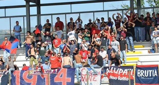 Potenza-Cosenza, la trasferta diventa vietata per i tifosi rossoblù: ecco perché\n
